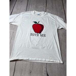 Cal Cru Graphic T-Shirt Mens XL White Bite Me Apple Short Sleeve